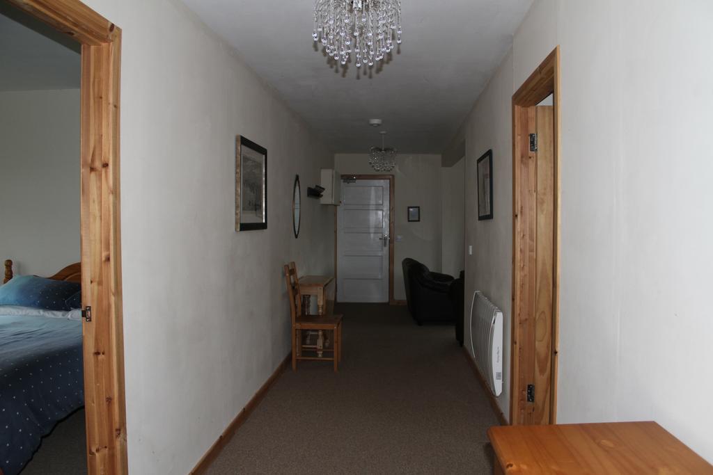The Old School Apartment Dalavich Exterior photo